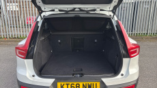 Volvo Xc40 2.0 T4 R DESIGN 5dr AWD Geartronic Petrol Estate